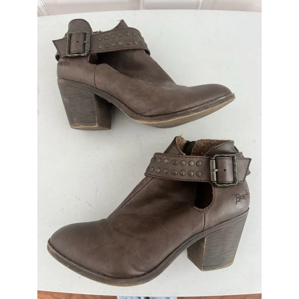 Blowfish Brown Studded Ankle‎ Booties Women's Sz 8.5 Chunky Heel Side Zip